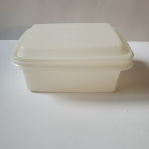 Vintage Tupperware 1254 Freeze-N-Save Ice Cream Keeper Almond Beige w/ Lid 1255